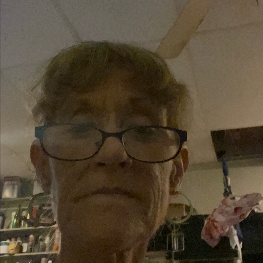 Meet your Posher, Vicki